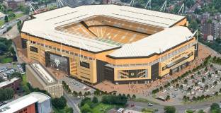 Уулвс може да затрудни Юнайтед