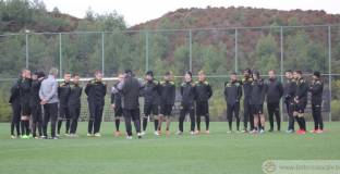 Играчите на Ботев се прибраха в Пловдив, подновяват тренировки във вторник