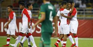 Перу с обрат срещу Боливия