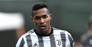 Ювентус иска да се раздели със Сандро