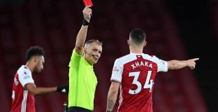 Бърнли победи десет от Арсенал на Емирейтс