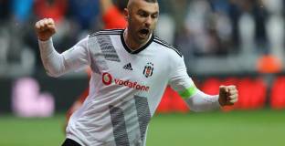 Бурак Йълмаз заменя Осимхен в Лил