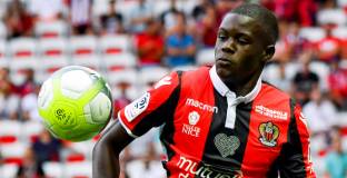 Арсенал се надява да получи френски защитник