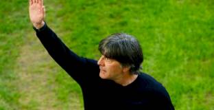 Льов: Против Англия ще бъде друг мач