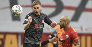 Галатасарай - Сиваспор 2:2 