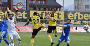 Късен гол донесе малко радост на Левски в Коматево