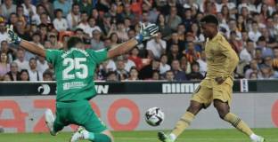 Късен гол спаси трите точки за Барселона срещу Валенсия