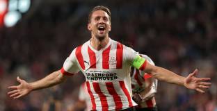 ПСВ надви Арсенал