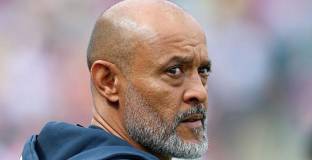 Уест Хем запазва вярата си в Санто