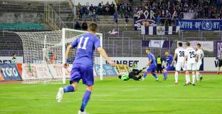 Етър се справи със Славия и ще играе бараж срещу Левски за Лига Европа