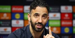 Бекъм: Ман Юнайтед има много добър мениджър