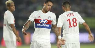 Лион: Реал Мадрид не може автоматично да купи Мариано