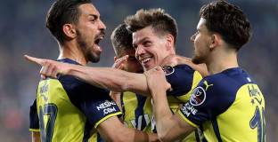 Фенербахче - Галатасарай 2:0 