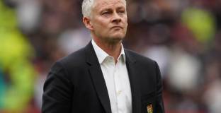 Солскяер очаква да запази работата си за мача с Уофорд