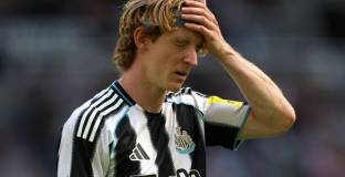 Антъни Гордън: Нюкасъл научи много от Барса