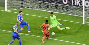 Нидерландия - Украйна установи историческо постижение