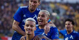 Левски писа 6-ца на Локо София