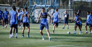 Веласкес награди левскарите с голяма почивка