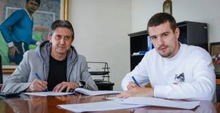 Марин Петков преподписа с Левски