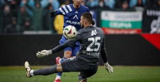 Левски няма да 