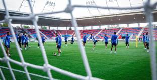 Веласкес избра 19-те, които да се борят срещу Апоел