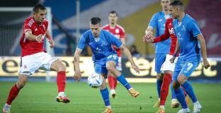 Левски с още един мач без победа