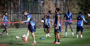 Веласкес награди левскарите с 3 дни почивка