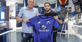 Официално: Левски анонсира позирал с екипа на ЦСКА