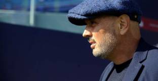 Михайлович бесен, търси къртица в отбора