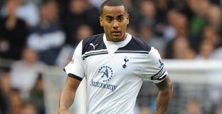  Ман Юнайтед преговаря с Хъдълстоун 