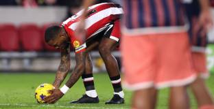 Форест се обърна към Уеб за гола на Тоуни