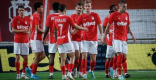 ЦСКА 1948 отдаде под наем шестима