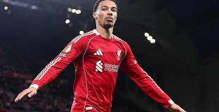 Джерард сравни Екитике с Торес