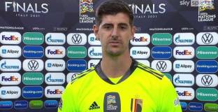 Ван дер Варт: Смешно ми е хленченето на Куртоа 