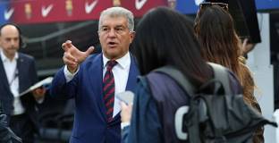 Лапорта отговори на Перес: Реал страда от „Барселонит“