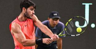 Алкарас започна с победа в Шанхай