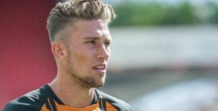 Играч на Хъл Сити е диагностициран с рак на червата