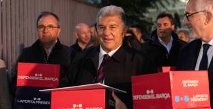 Лапорта удари по масата: огромна преднина в подписите за изборите в Барса