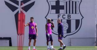 Флик облекчен: Ламин Ямал и Ерик Гарсия се завърнаха към тренировки