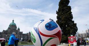 Канада тества новото правило за засада на ФИФА