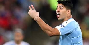 Изпусната дузпа от  Суарес провали Уругвай срещу Перу