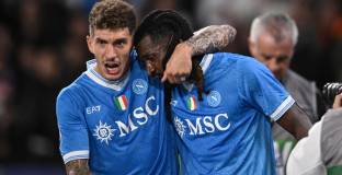 Наполи спечели изнервен мач срещу Интер (видео)