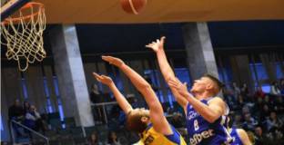 Левски спечели първия мач за бронза 