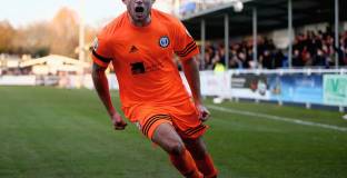 Възпитаник на Хъдърсфийлд почина в болница