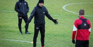 Слави Шопов: Уча се много от Димитър Бербатов