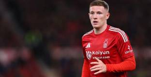 Андерсън игнорира трансферните слухове: Мисля само за Форест и Англия