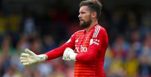  Фостър предсказва трето място за Ливърпул