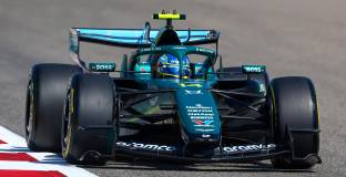 Астън Мартин призна, че пилотите му може да не завършат Гран при на Австралия 