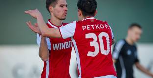 ЦСКА с трета поредна победа, грозни сцени белязаха мача