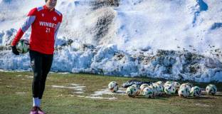 Националният отбор на Беларус повика контузен вратар на ЦСКА